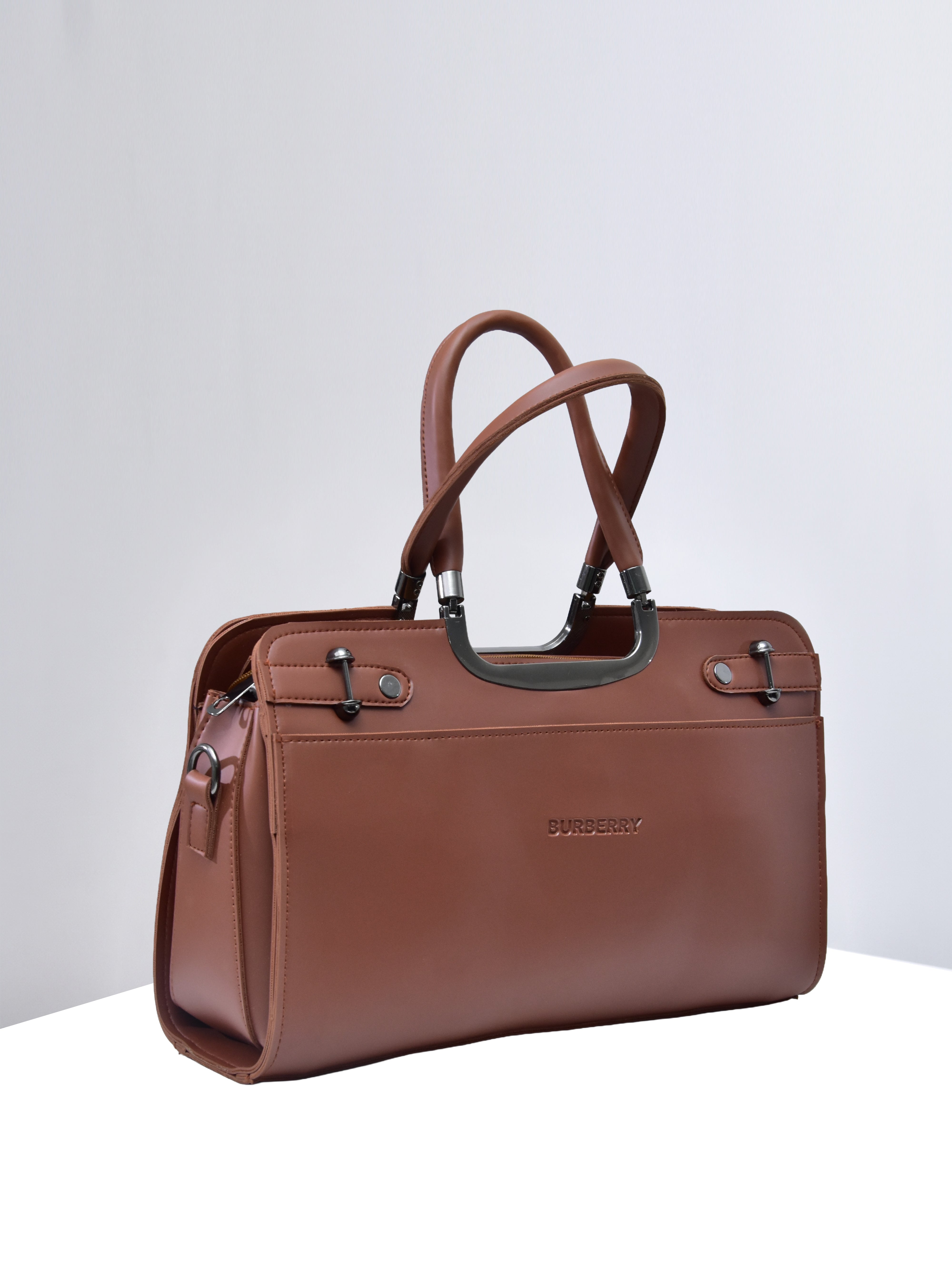 ✨ Article 316 Burberry Ladies Bag ✨